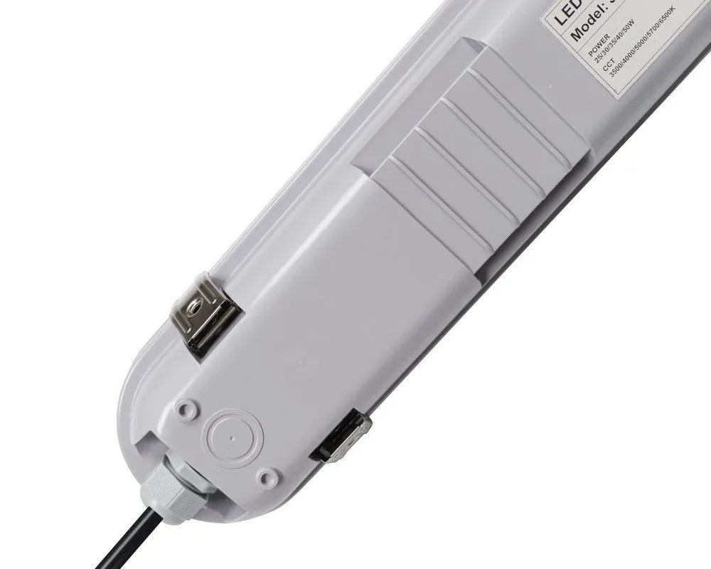 8 ft Vapor Tight — Selectable 50–100W — 120–277V — Selectable CCT