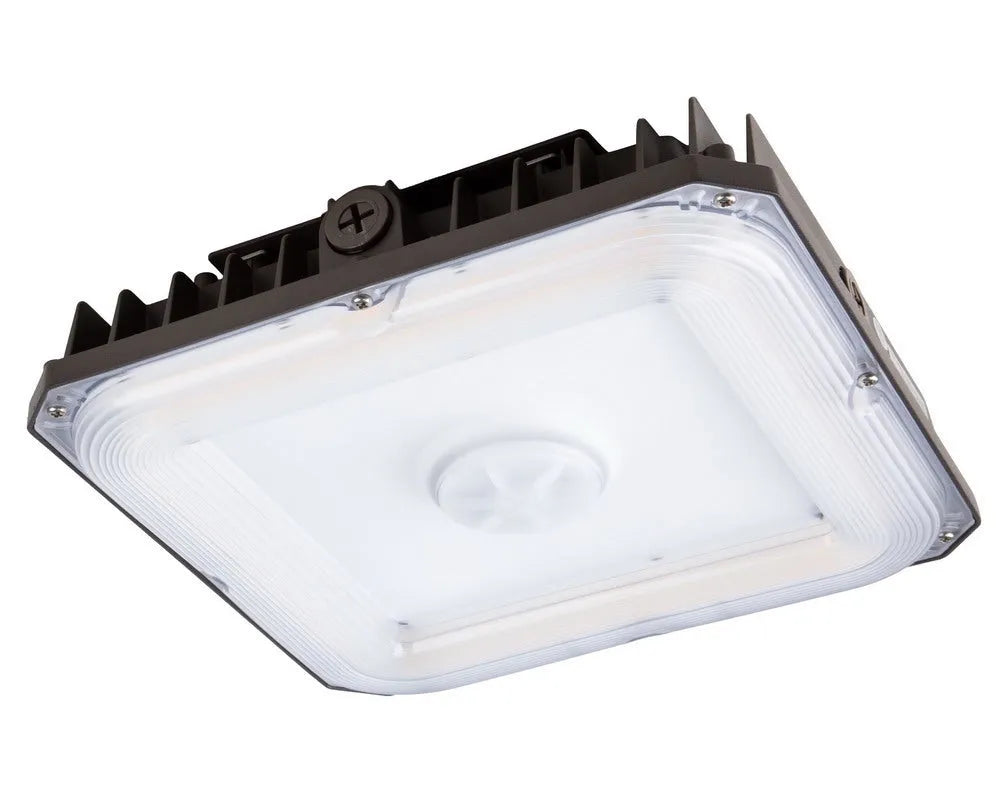 LED Canopy Light — Emergency Backup — Selectable 40–75W — 120–277V — Selectable CCT