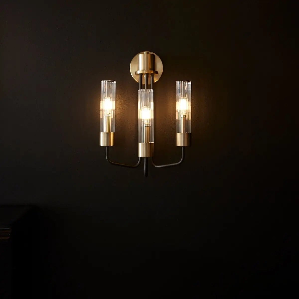 Transitional Wall Sconce-by-Quorum International